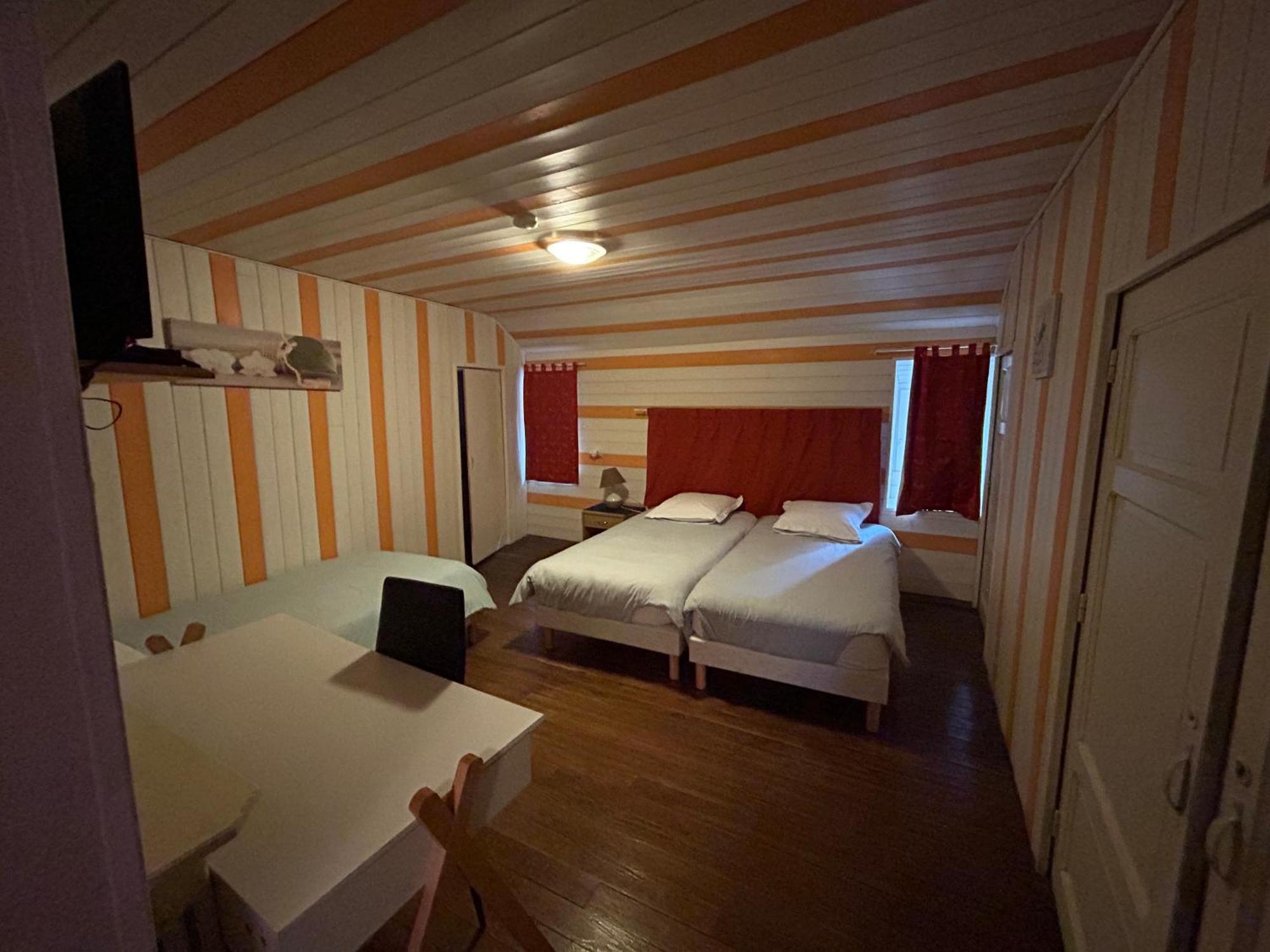 Chambres D'Hotes La Cheminee Tardets-Sorholus Bagian luar foto